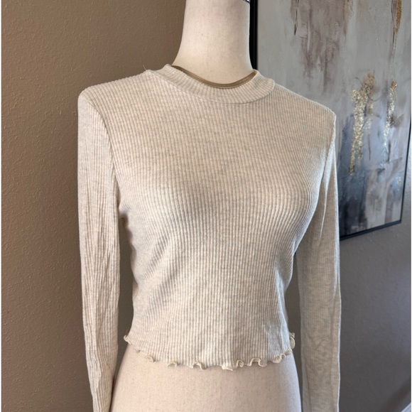 Ribbed crop long sleeve top - Picture 6 of 8